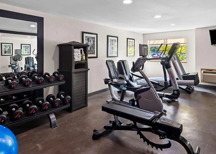 Best Western Plus Langley Inn